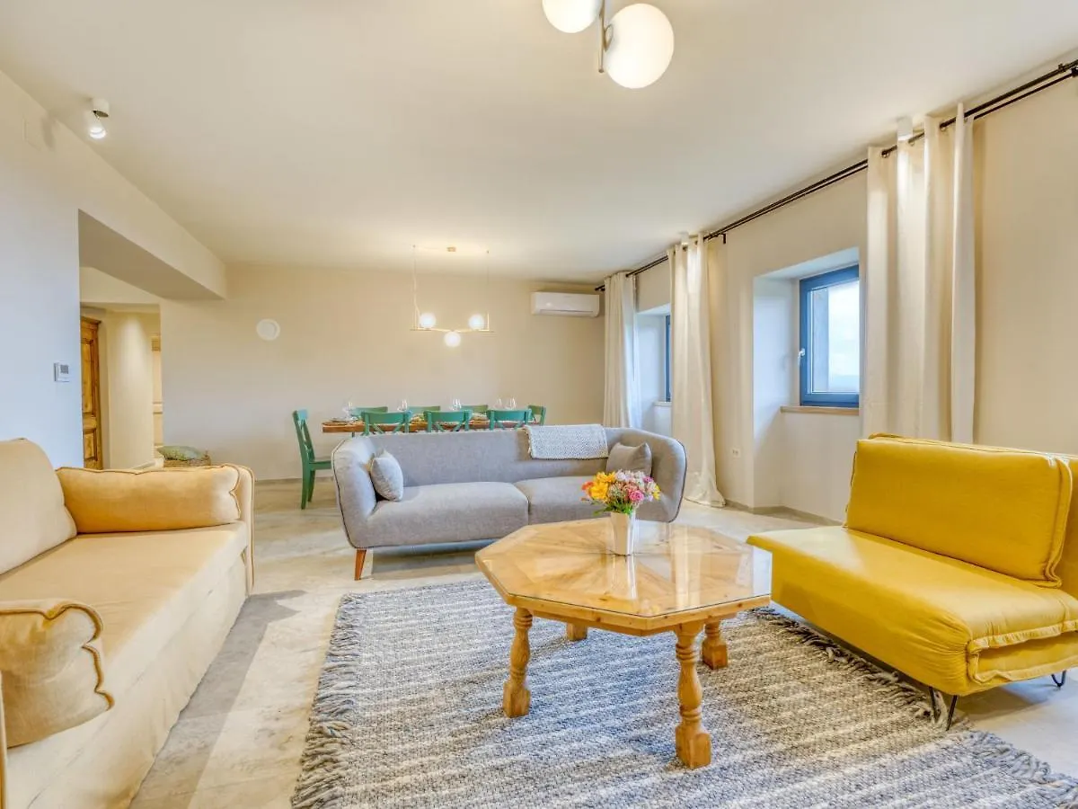 Holiday Home Mila By Interhome Ičići 0*,